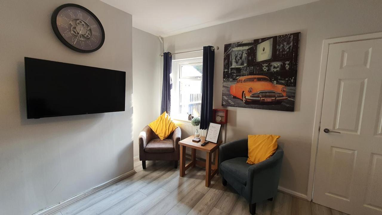 Contractors, City Centre, Parking, 3 Double Rooms, Netflix, Cosy! Coventry Exterior foto